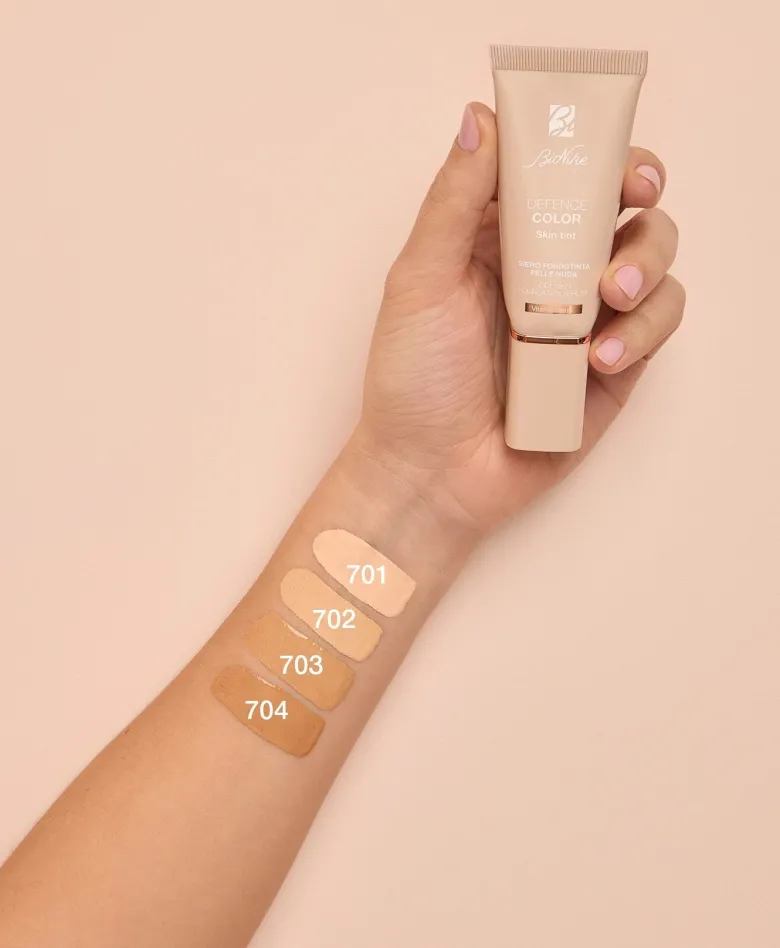 Bionike Defence Color Skin Tint Siero Fondotinta Pelle Nuda 702 Vanille 30ml
