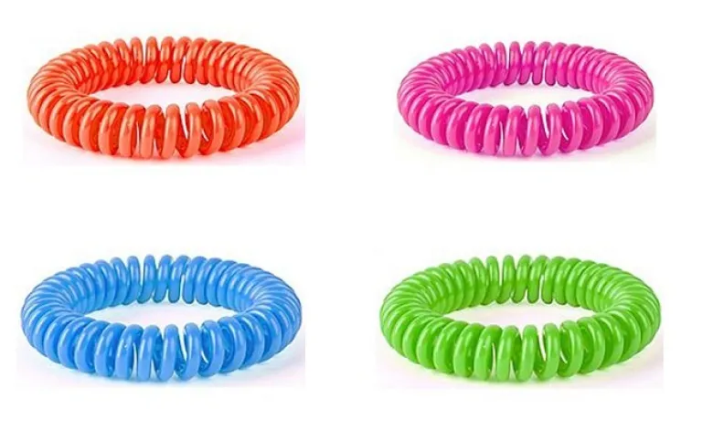 Chicco Zanza Bracciale Antizanzara In Plastica Colori Assortiti