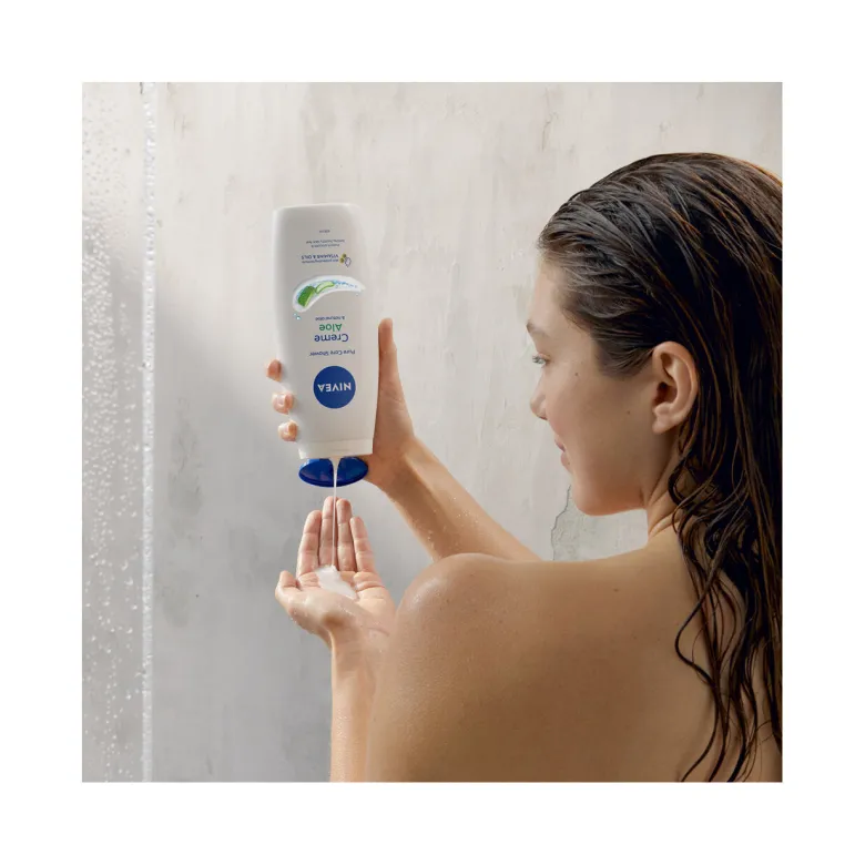 Nivea Bagnodoccia Care & Aloe Bagnoschiuma Cremoso E Idratante Al Profumo Di Aloe Vera 650ml