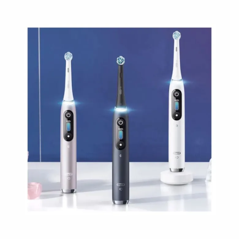 Oral-B iO 9 spazzolino elettrico ricaricabile colore nero + 2 testine di ricambio