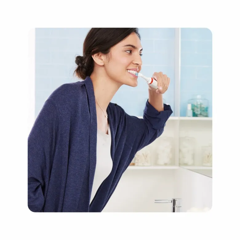 Oral-B Spazzolino Elettrico Ricaricabile Smart 4. 4100S Bianco