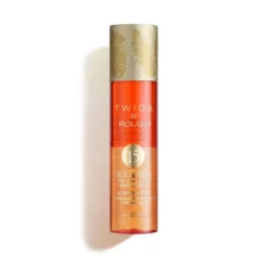Spray Con Protezione Solare Alta E Accelleratore Di Abbronzatura